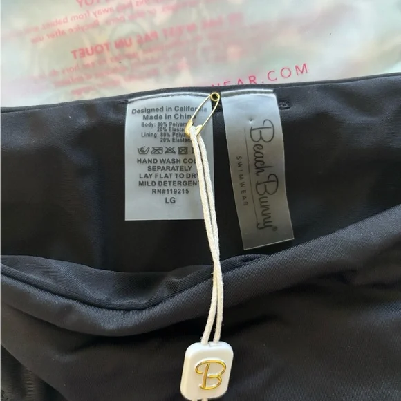 NWT Beach Bunny Black Noelani Skimpy Bottoms size large. No Flaws - Picture 7 of 8